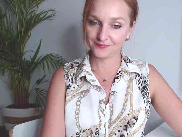 SecretAlicia webcam