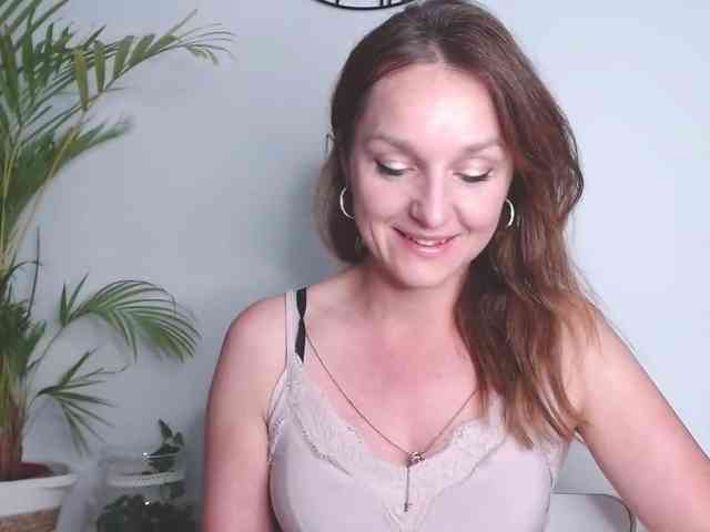 SecretAlicia webcam