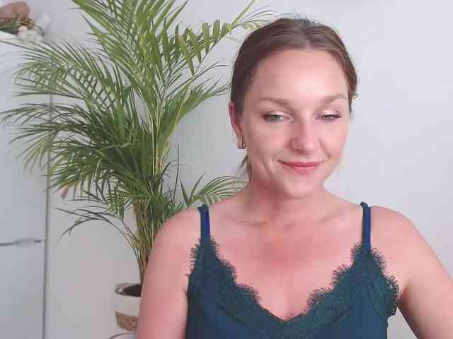 SecretAlicia webcam