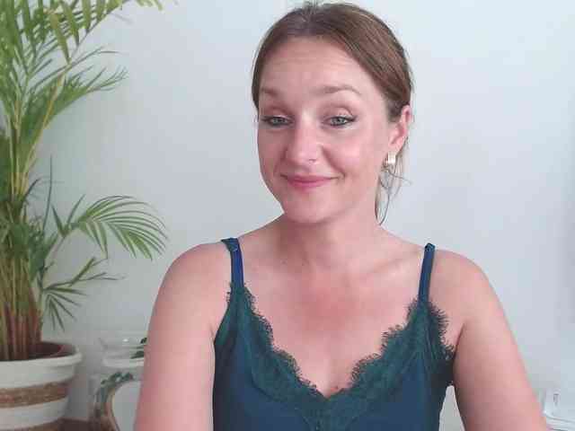 SecretAlicia webcam