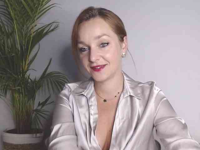 SecretAlicia webcam