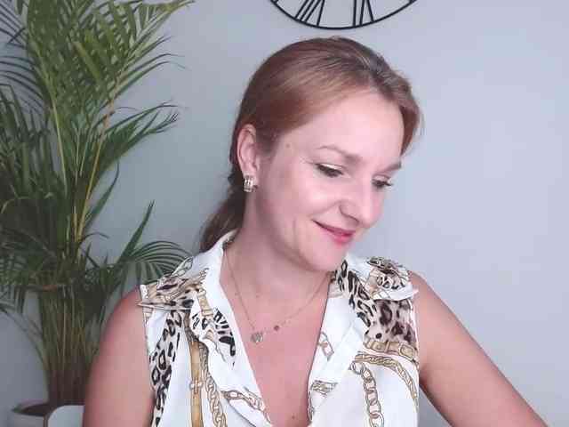 SecretAlicia webcam
