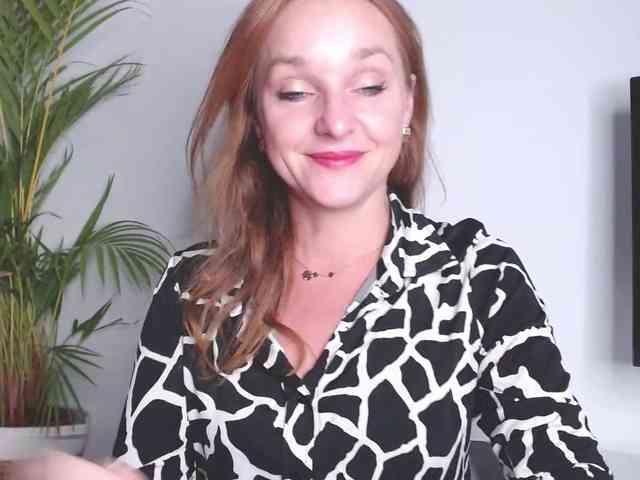 SecretAlicia webcam