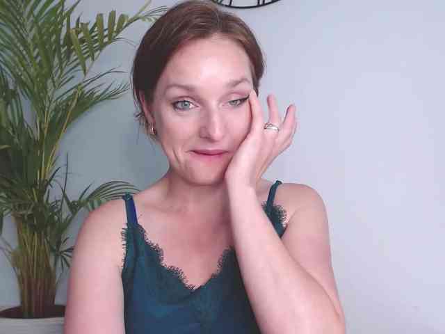SecretAlicia webcam