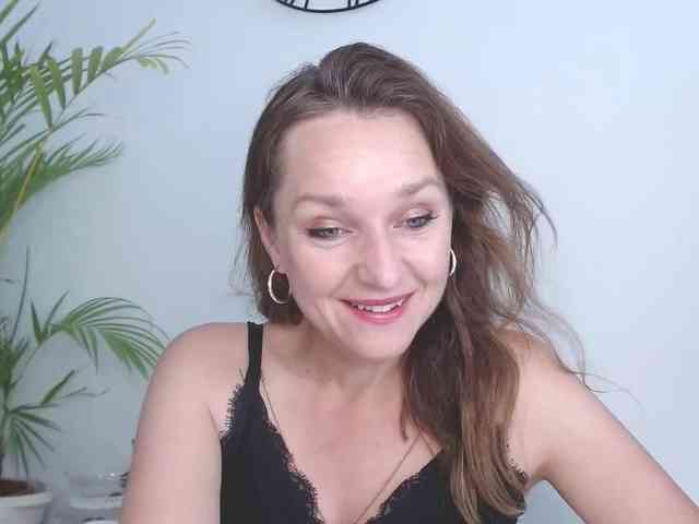 SecretAlicia webcam