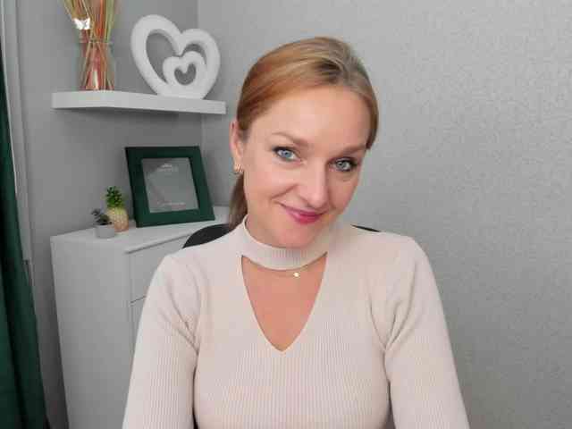 SecretAlicia webcam