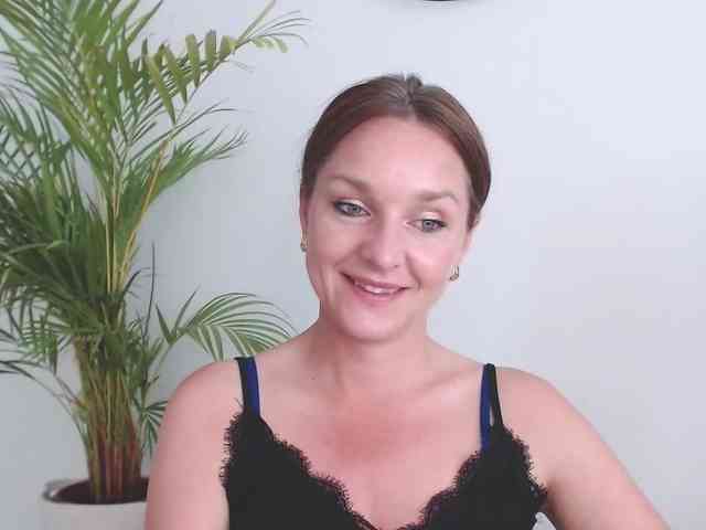 SecretAlicia webcam
