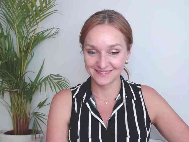 SecretAlicia webcam