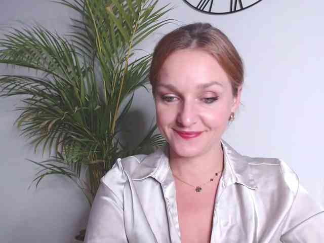 SecretAlicia webcam