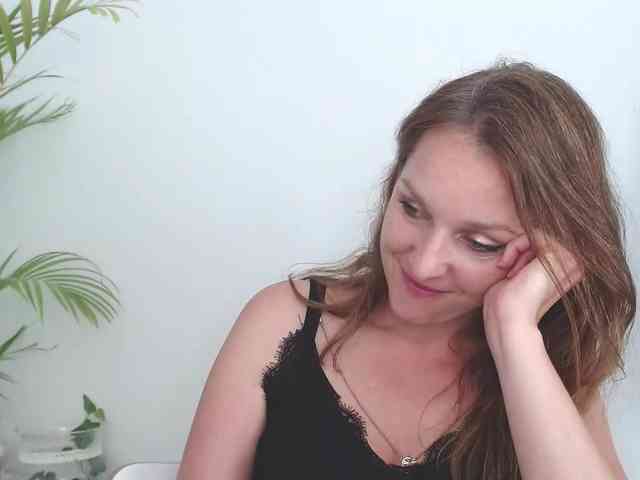 SecretAlicia webcam