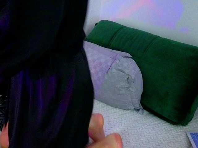 Sweetaniaa's BongaCams show and profile