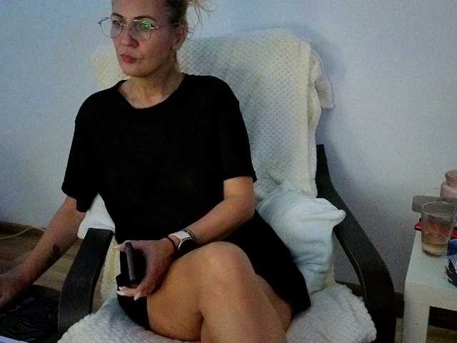 Sweetaniaa's BongaCams show and profile