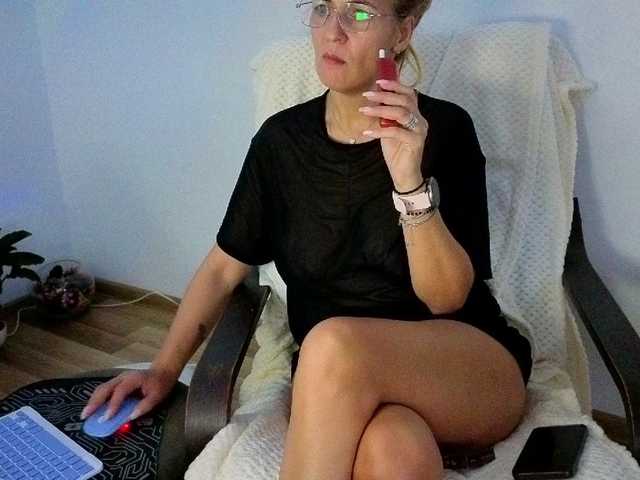 Sweetaniaa's BongaCams show and profile