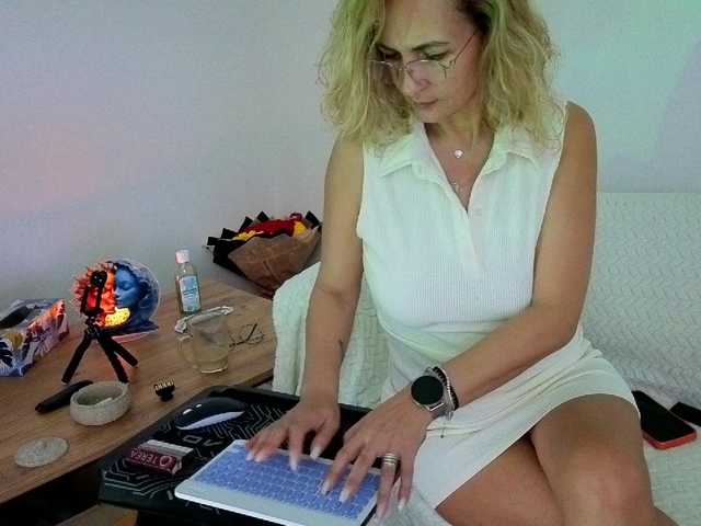 Sweetaniaa's BongaCams show and profile