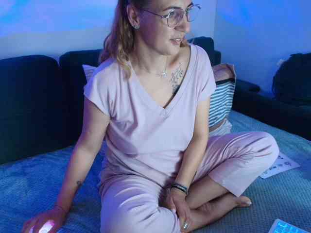 Sweetaniaa webcam