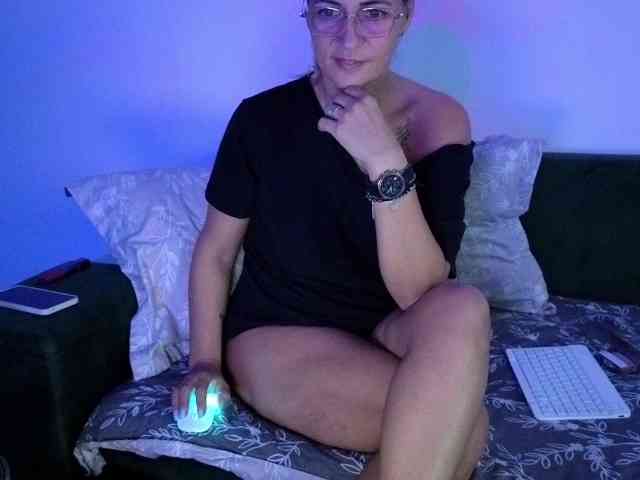 Sweetaniaa webcam