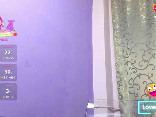 AdriannaLyly webcam