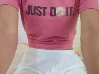 Molie-777's Live Webcam