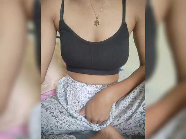 Rabearivelo's BongaCams show and profile