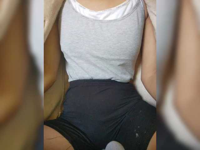 Molie-777 webcam bongacams model stream image