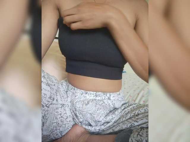 Rabearivelo's BongaCams show and profile