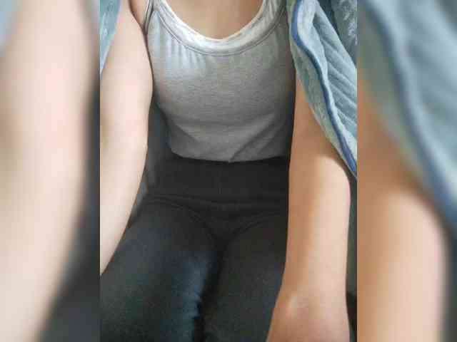 Molie-777 webcam