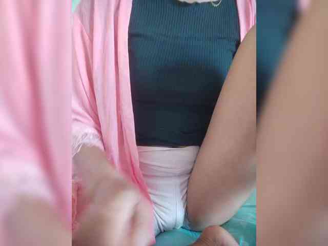 Molie-777 webcam