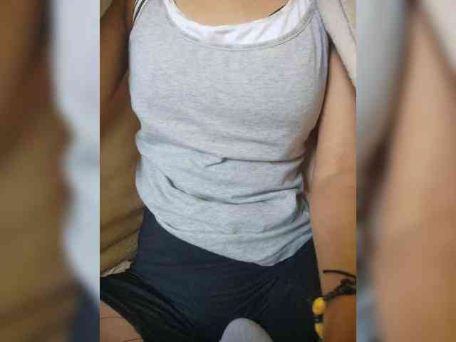 Molie-777 webcam
