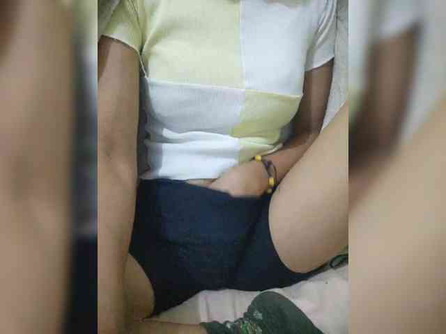 Molie-777 webcam