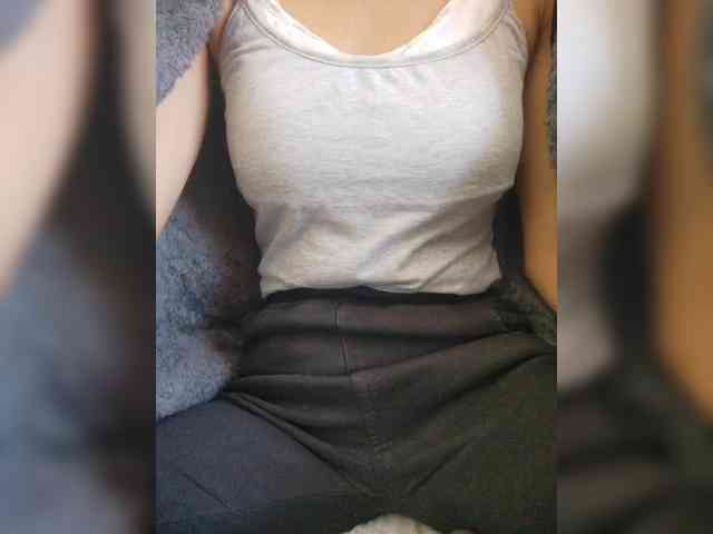 Molie-777 webcam