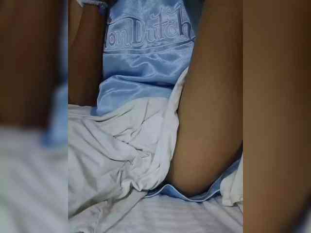 Molie-777 webcam