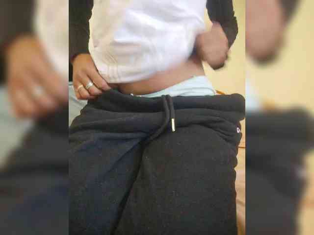 Molie-777 webcam