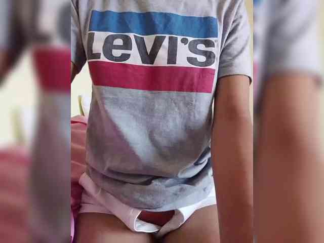 Molie-777 webcam