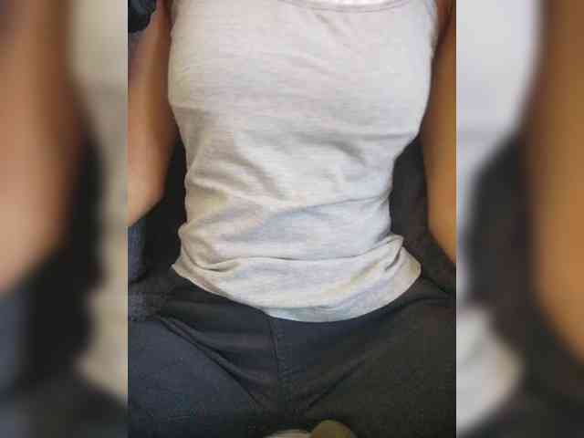 Molie-777 webcam