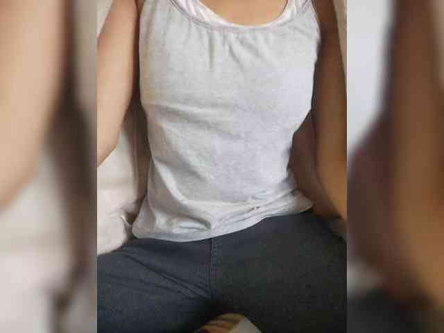 Molie-777 webcam