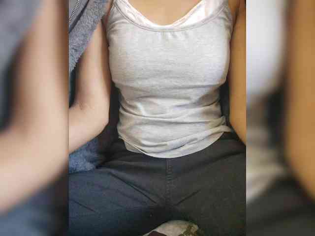 Molie-777 webcam