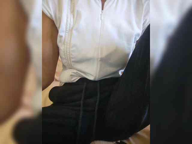 Molie-777 webcam