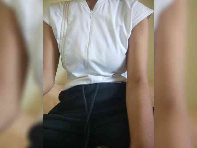 Molie-777 webcam