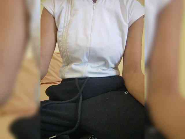 Molie-777 webcam