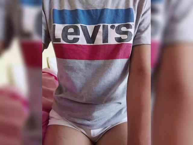 Molie-777 webcam