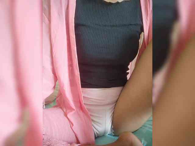 Molie-777 webcam