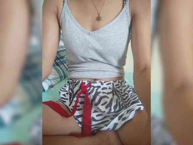 Rabearivelo Live Webcam on BongaCams