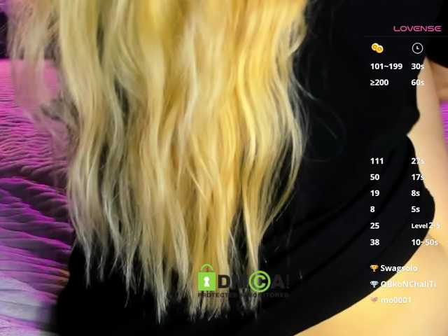 xteona's BongaCams show and profile