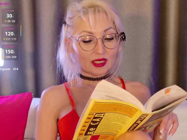 Milforja's BongaCams show and profile