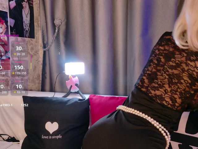 Milforja's BongaCams show and profile