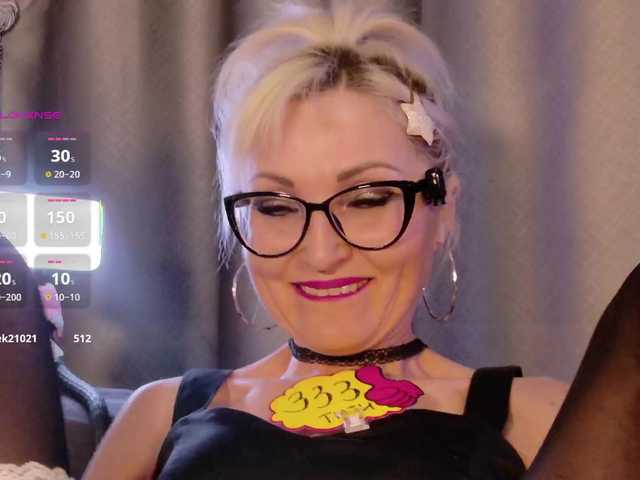 Milforja's BongaCams show and profile