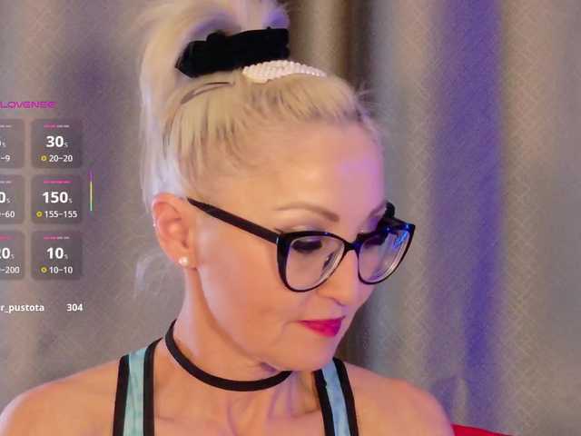 Milforja's BongaCams show and profile