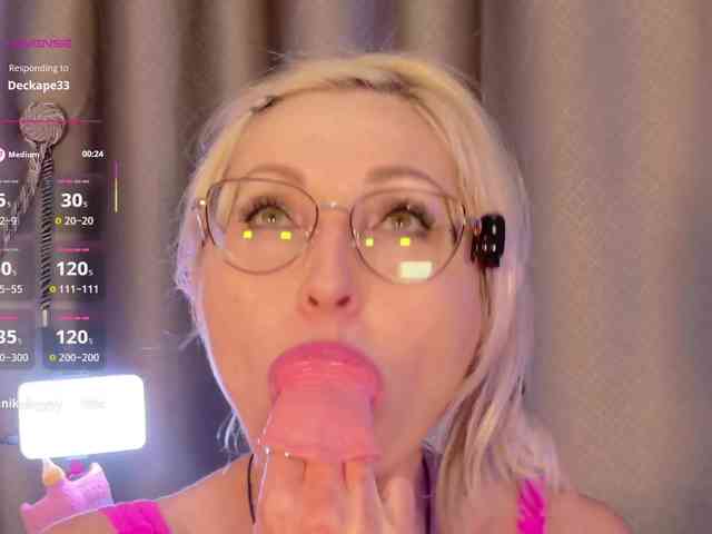 Milforja Live Webcam on BongaCams