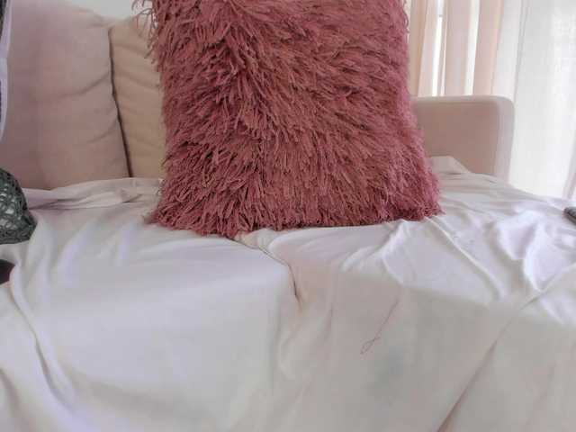 IrinaTannedd's BongaCams show and profile