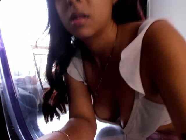 IrinaTannedd webcam